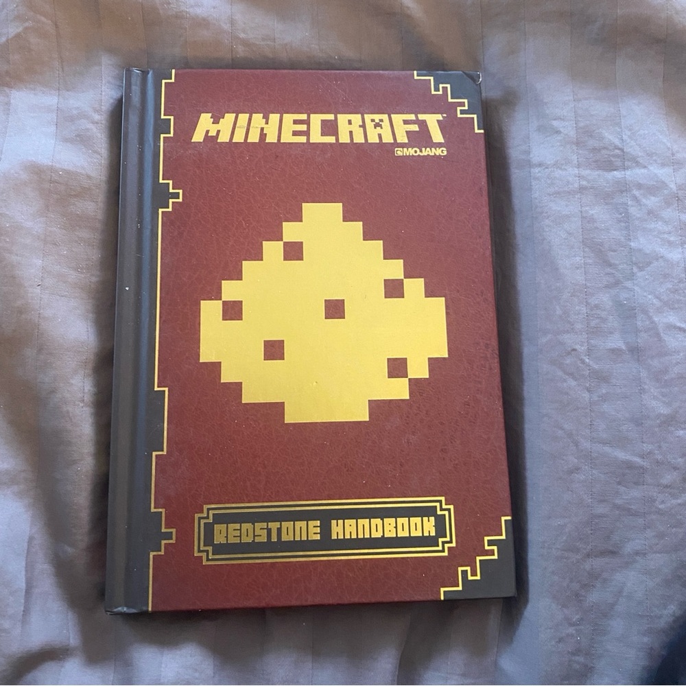 ⭐️ Minecraft⭐️Redstone Handbook: An Official Mojang Book